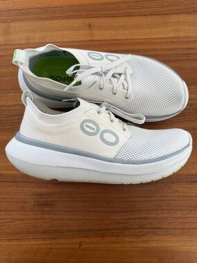 OOFOS OOmy Stride recovery sneakers womens sz 8.5